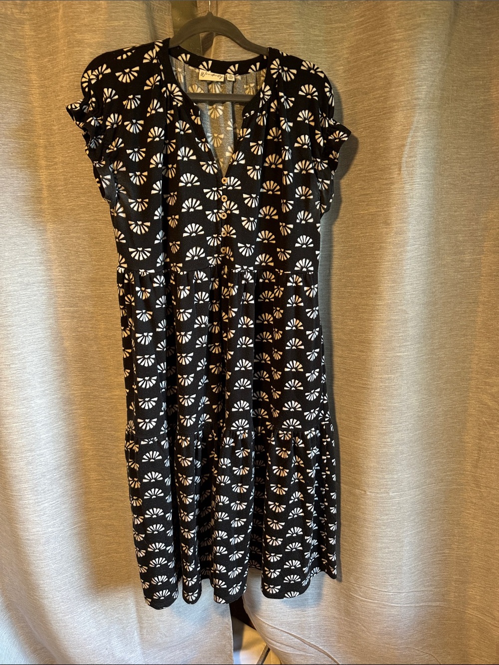 Wonderly Black Maxi Dress with White Fan Motif